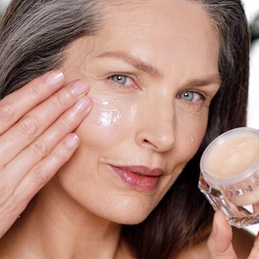 CHARLOTTE’S MAGIC SKIN ON-THE-GO KIT CİLT BAKIM SETİ