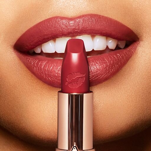 Hot Lips 2 YEDEK VIVA LA VERGARA