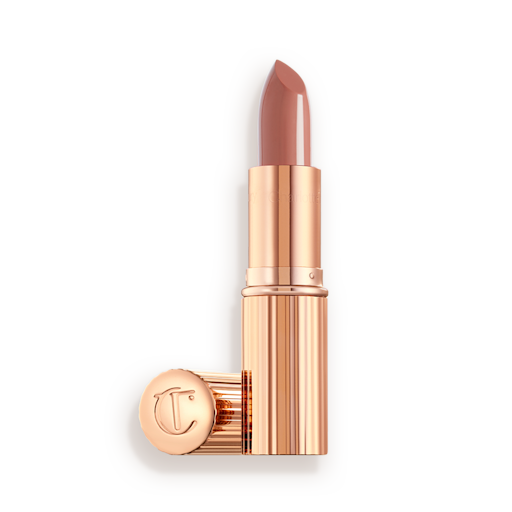 Super Nudes RENGER K.I.S.S.I.N.G - PODYUM KRALİYETİ