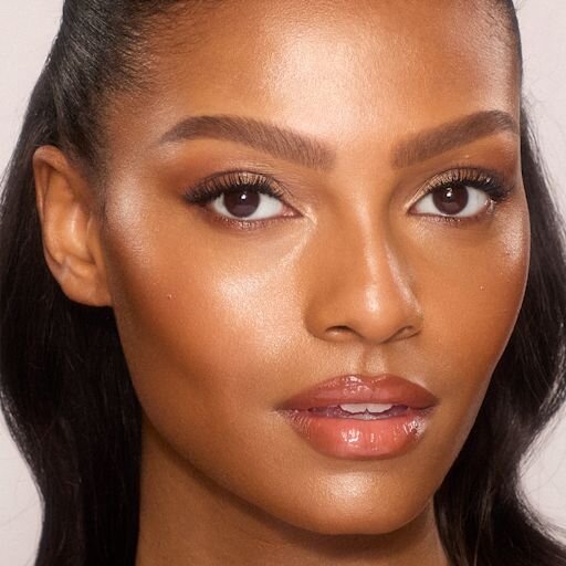 UNREAL SKIN SHEER GLOW TINT NEMLENDİRİCİ FONDÖTEN ÇUBUĞU 12 TAN