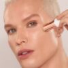 UNREAL SKIN SHEER GLOW TINT NEMLENDİRİCİ FONDÖTEN ÇUBUĞU 6 MEDIUM