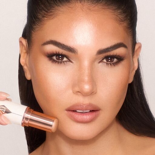 UNREAL SKIN SHEER GLOW TINT NEMLENDİRİCİ FONDÖTEN ÇUBUĞU 7.5 ORTA