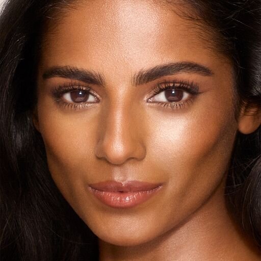 UNREAL SKIN SHEER GLOW TINT NEMLENDİRİCİ FONDÖTEN ÇUBUĞU 9 TAN